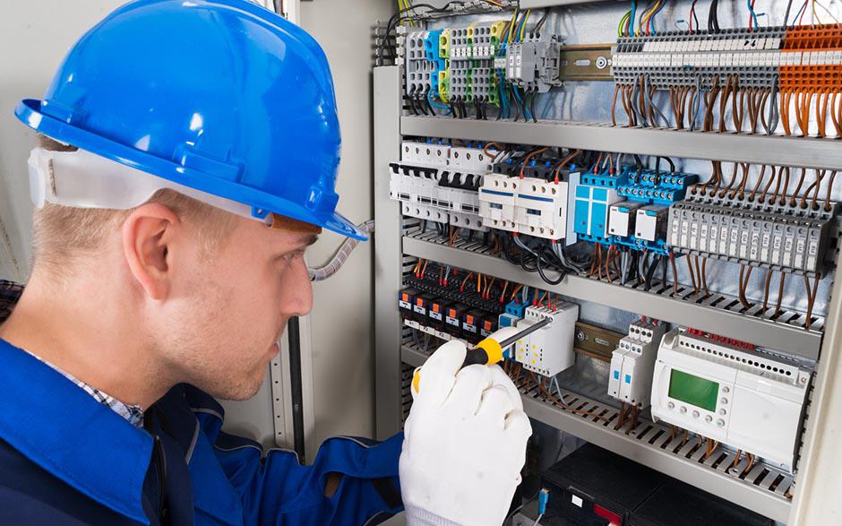 besoin d'un électricien Maule